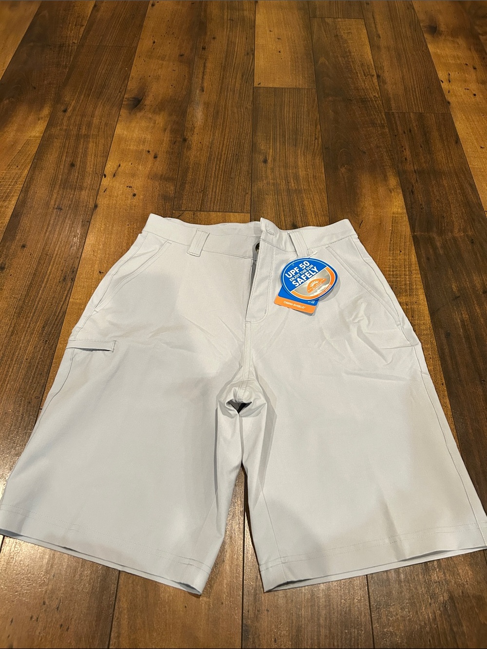 Columbia Men's Light Gray Cargo Shorts